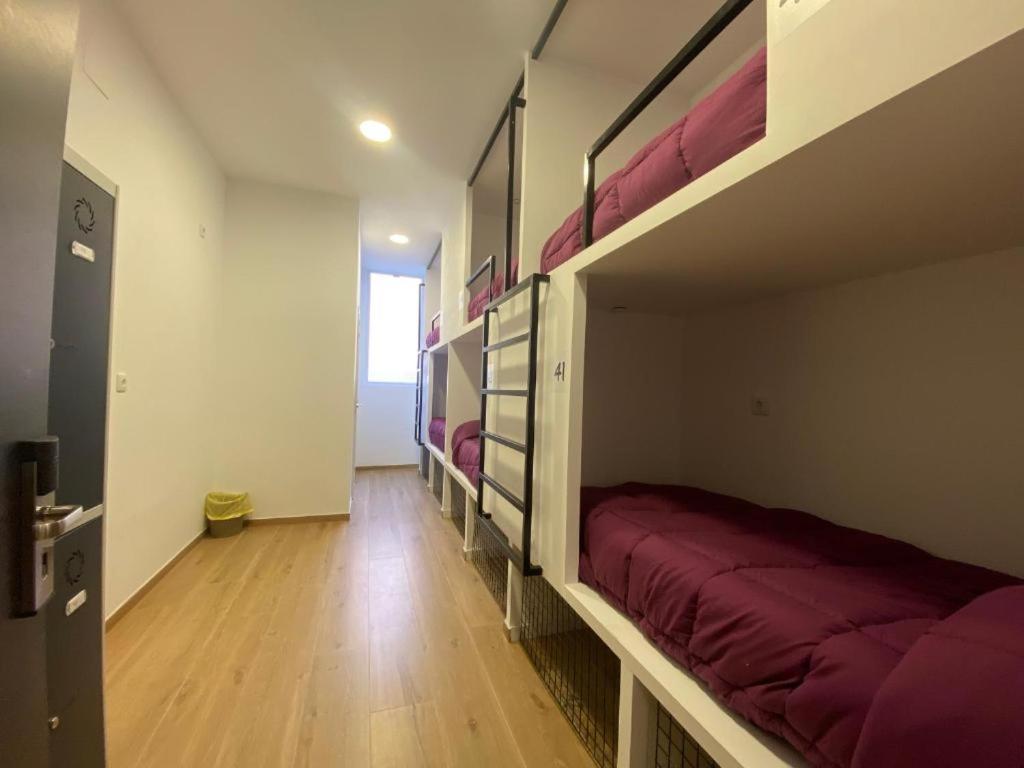 Bizzbeach Hostel Valencia