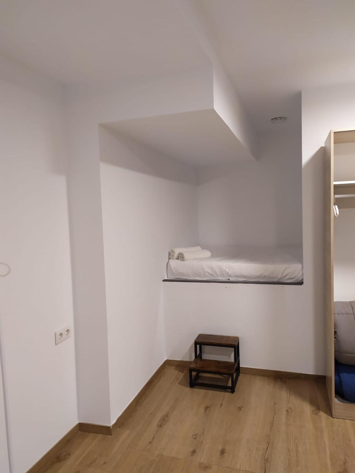 Bizzbeach Hostel