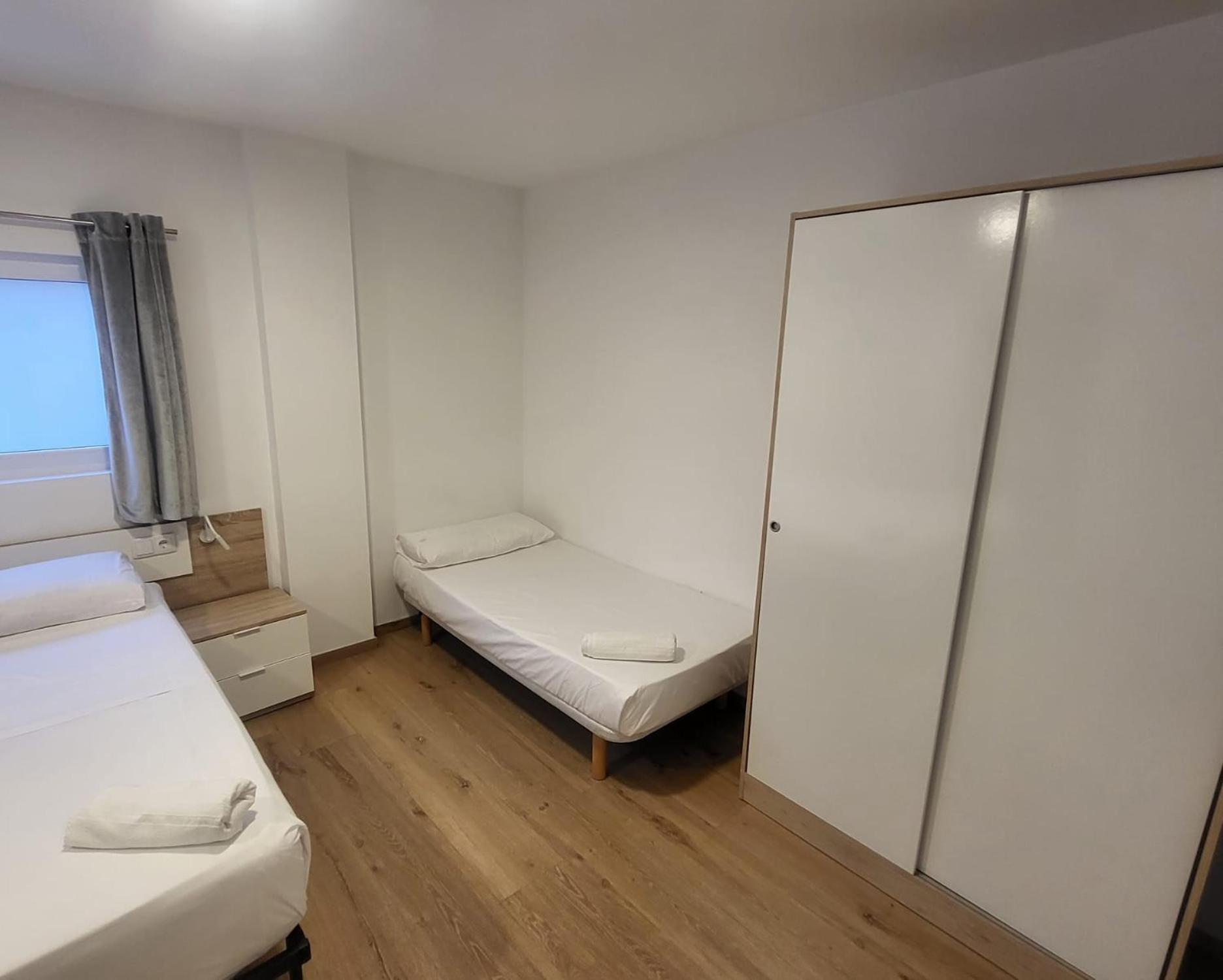 Bizzbeach Hostel